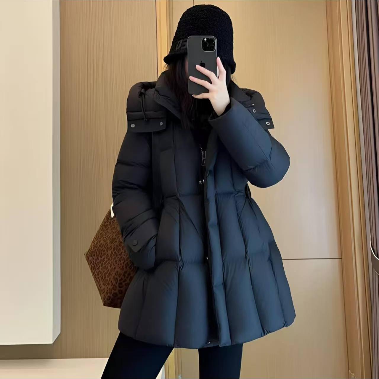 小蛮腰90白鹅绒新国标云感高奢连帽羽绒服-HH10