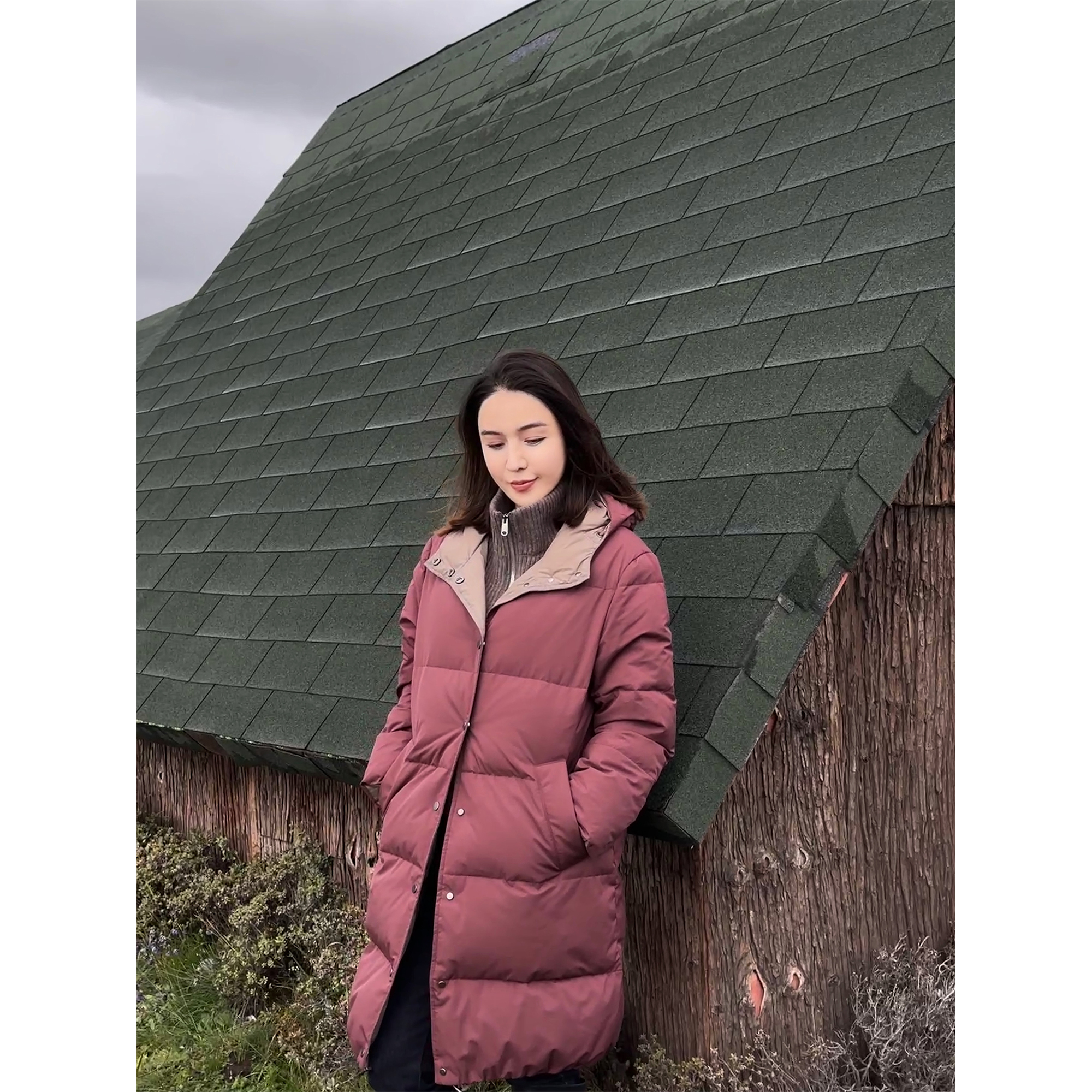 JESSICA WU暖意格调深棕绗缝格纹长款羽绒外套2539G05001