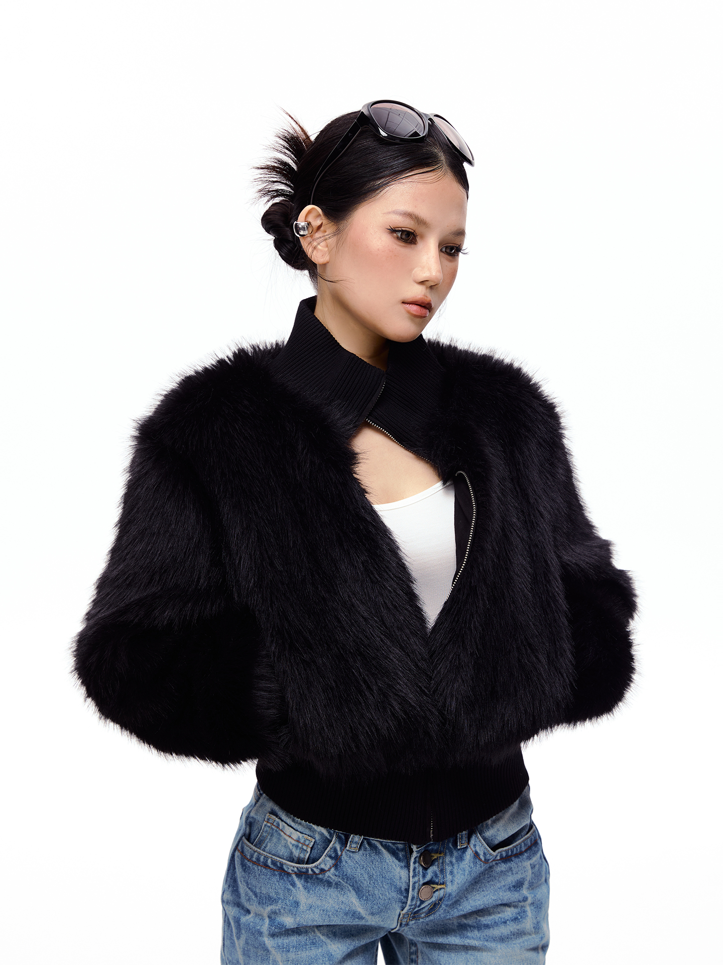 【吉月月】黑色高级感短款正肩立领环保草草外套