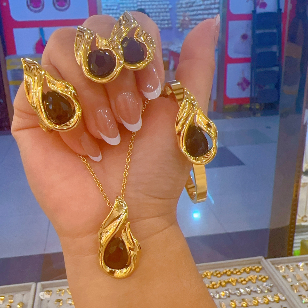 钛钢项链 钛钢项链 新款时尚大方百搭气质个性好看的钛钢四件套