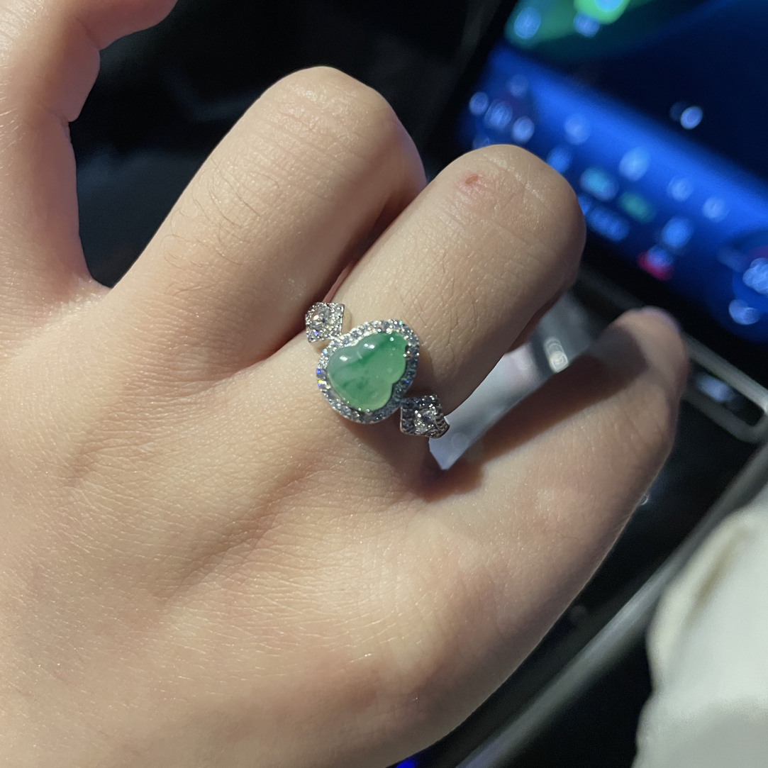 天然A货缅甸翡翠葫芦戒指