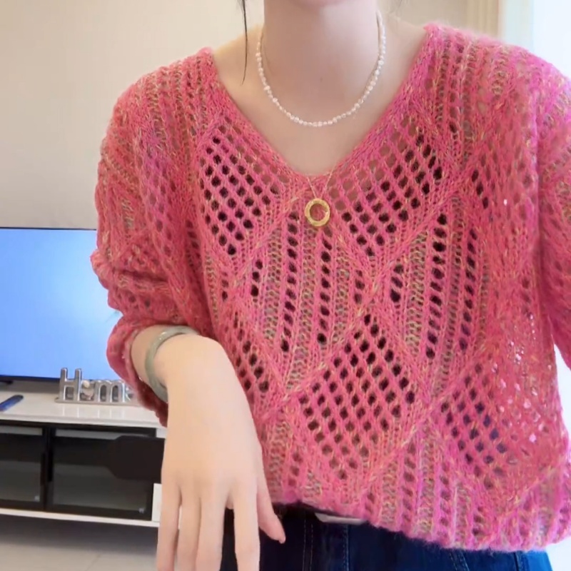 早秋新款气质长袖针织时尚宽松套头镂空V领百搭上衣LK2505758