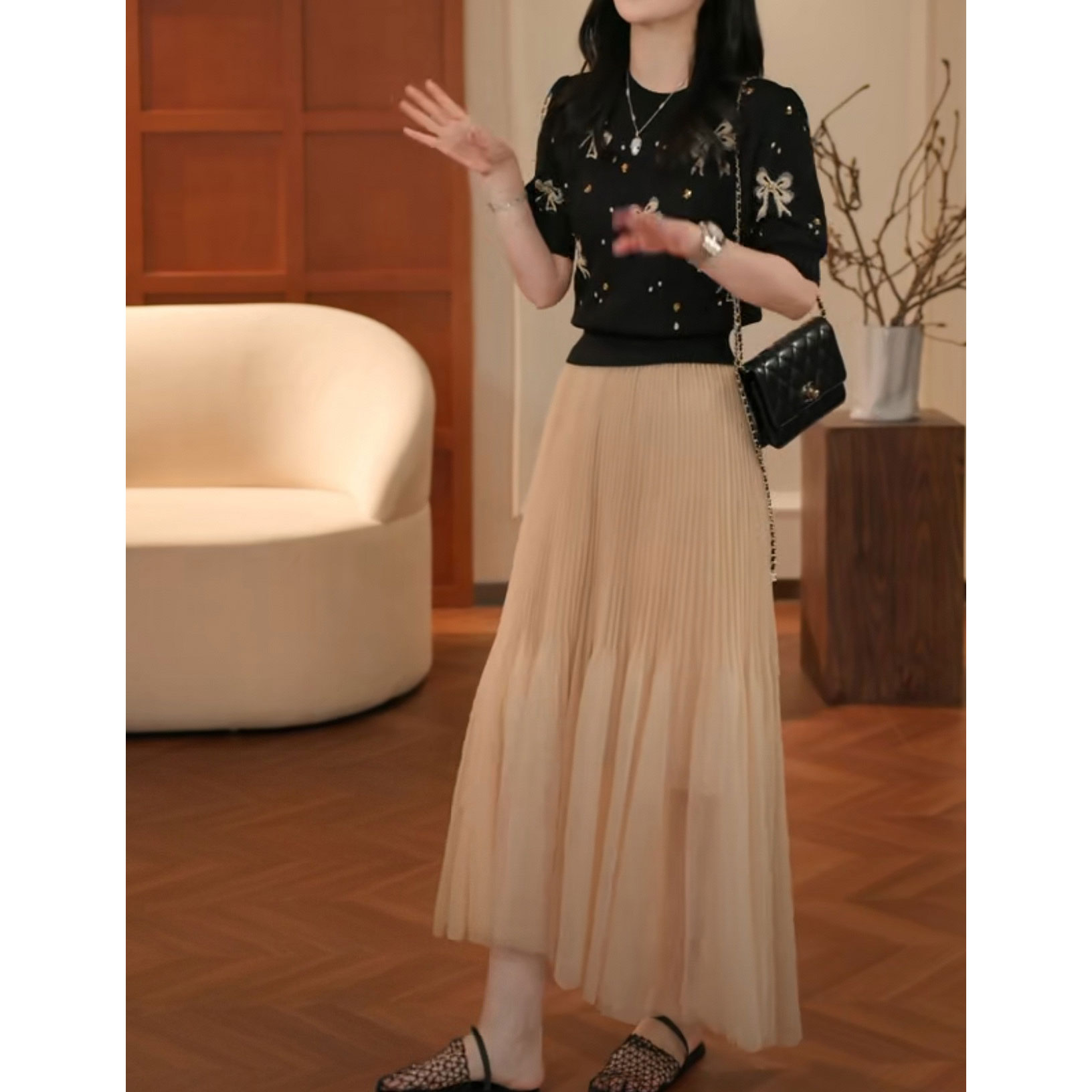 小众炸街高级感女装夏季欧若风宽松短袖针织上衣百褶半身裙子套装