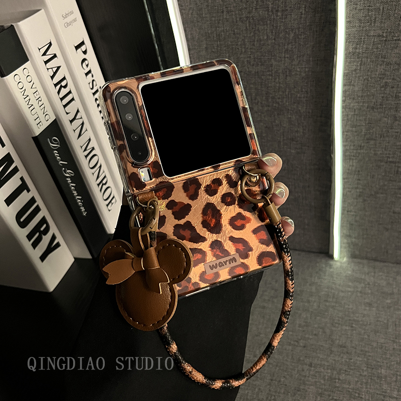 棕豹纹公仔头手提绳适用华为Pura X手机壳pocket2荣耀magicvflip2