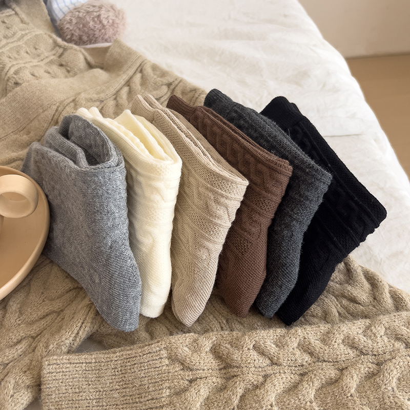 深色系中筒袜子女棉袜秋冬季堆堆袜百搭简约加厚保暖搭子麻花ins