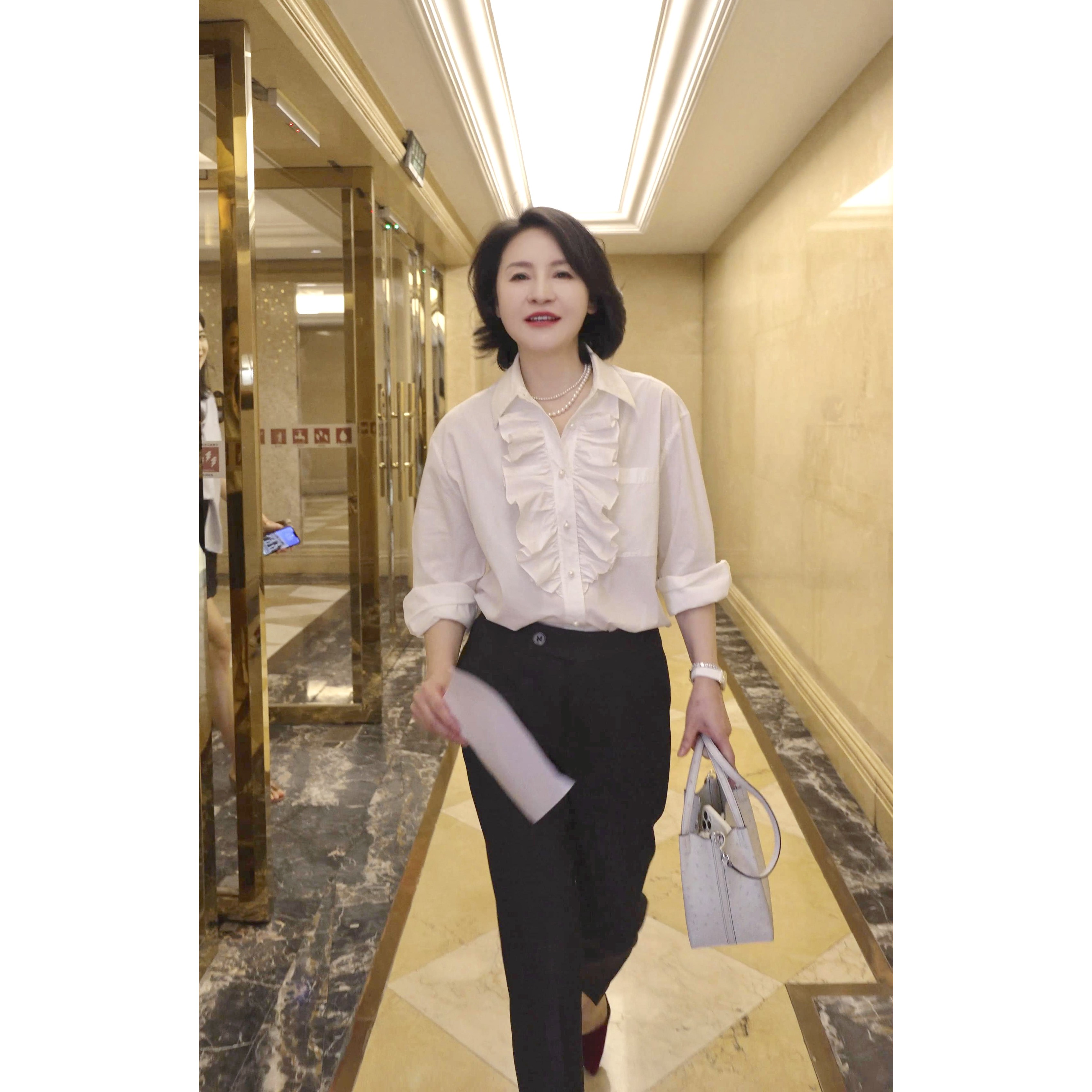 我是摩羯 知识分子神裤 立体裁剪挺括不易皱通勤百搭小脚裤休闲裤
