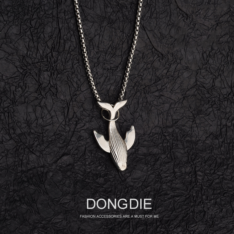 钛钢项链 时尚鲸落万物生吊坠项链情侣小众百搭坠链鲸鱼毛衣链