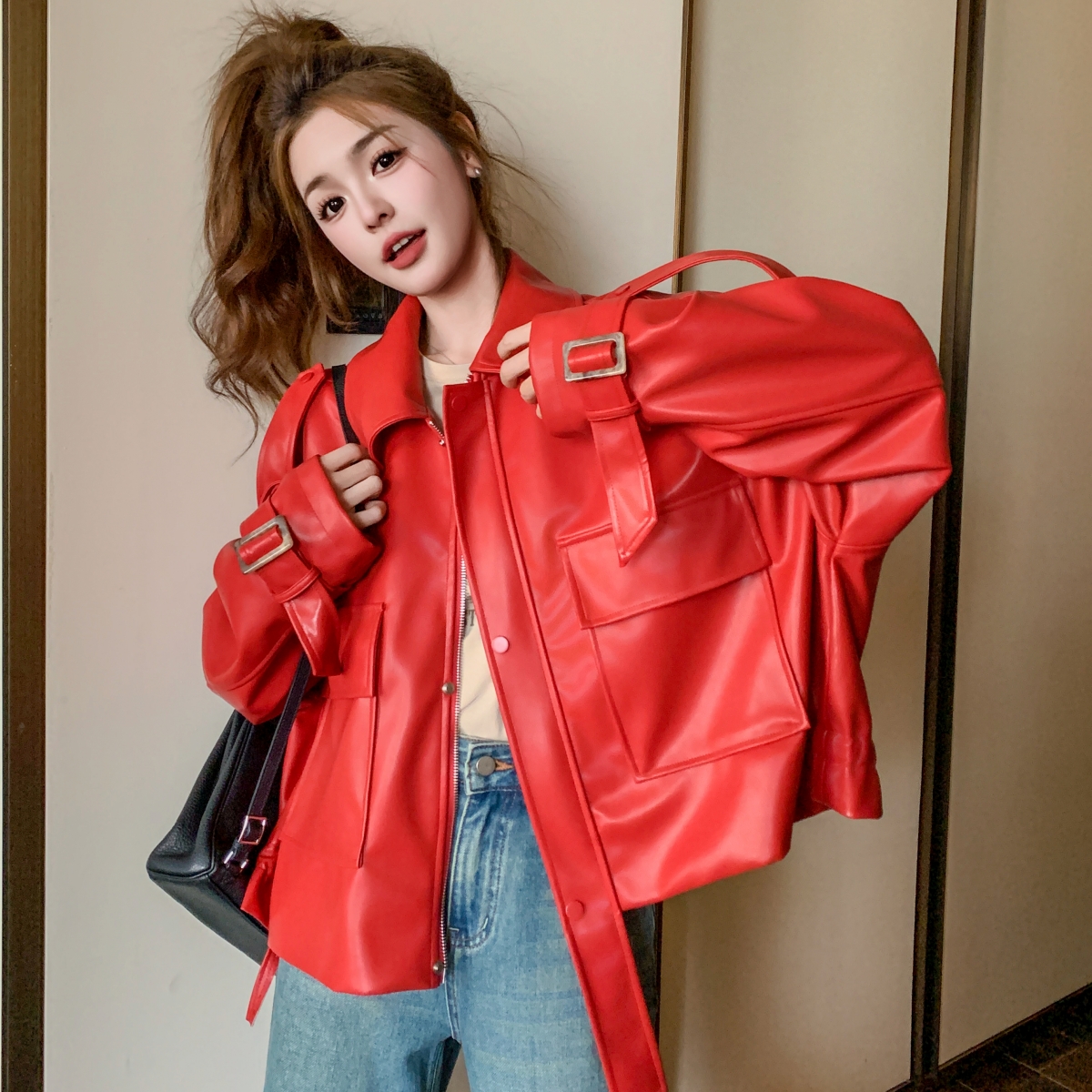 红色pu皮衣女春秋2025新款小个子网红炸街宽松设计感机车夹克短款