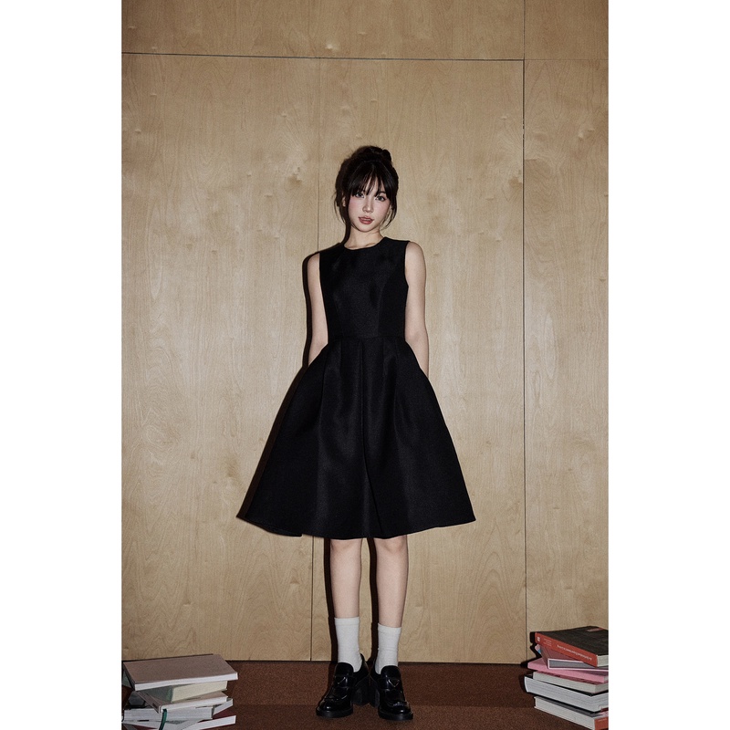 AVENEMENT无袖收腰赫本裙/显瘦设计感中长款立体A字裙摆连衣裙女