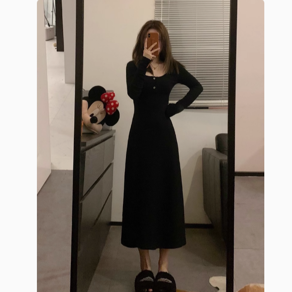 0284早春季法式方领黑色针织连衣裙子女修身显瘦气质长袖打底长裙