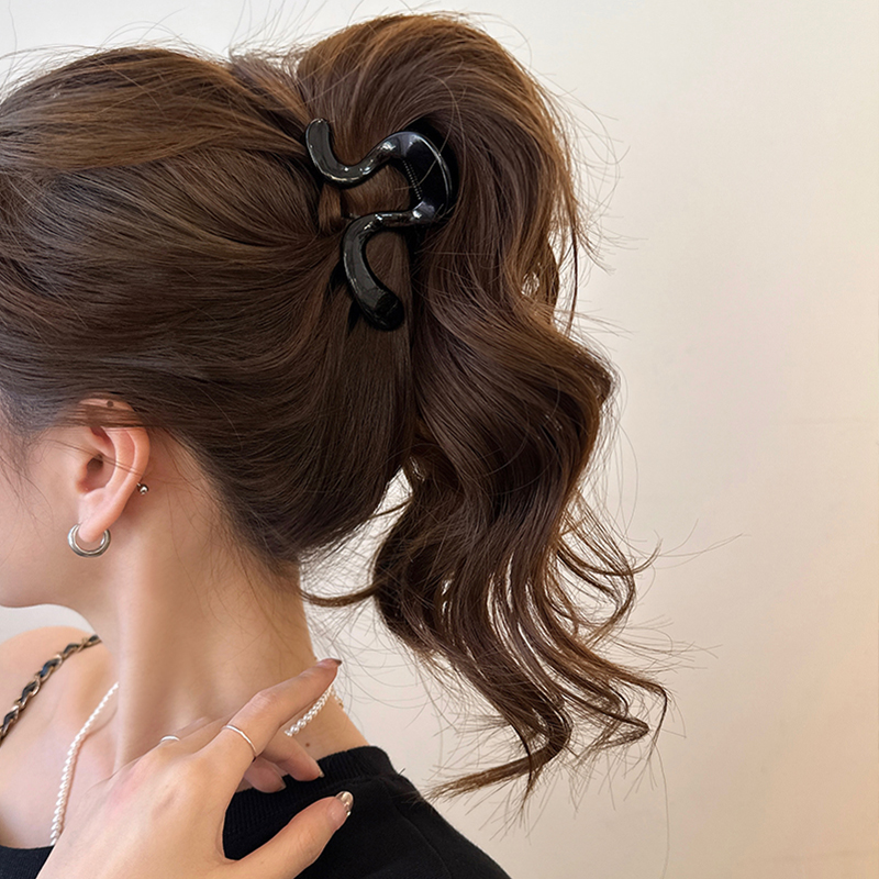 简约小众设计波浪小抓夹女气质后脑勺半扎发高马尾发夹鲨鱼夹头饰