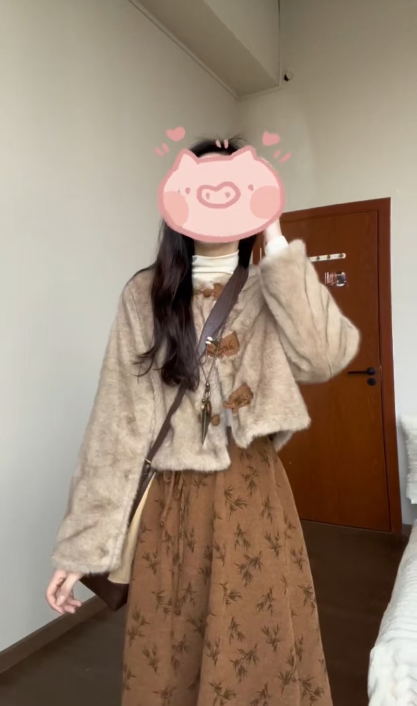 秋冬搭配一整套复古新中式盘扣毛毛保暖外套高腰碎花半身裙两件套