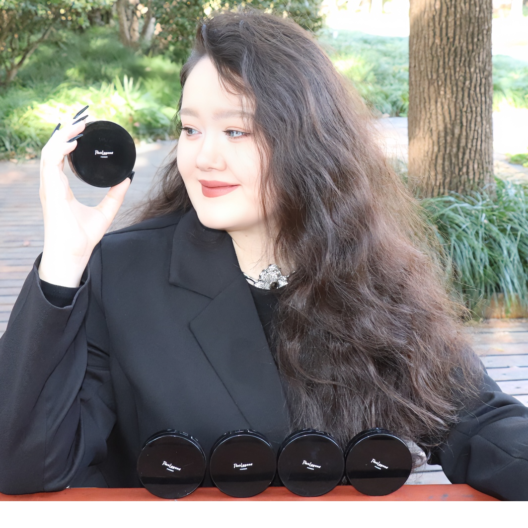 Pink Legend/粉红女郎NANA瓷光粉饼定妆粉饼哑光持久不脱妆