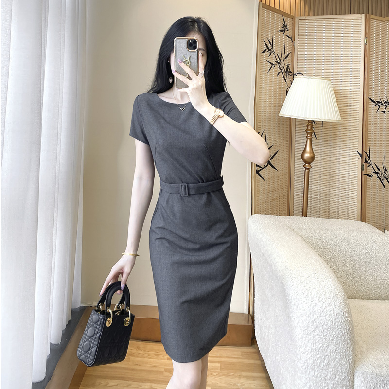 夏季高级感通勤女装连衣裙修身时尚收腰包臀裙女神范灰色气质裙子