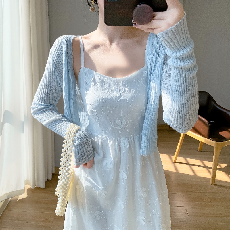 2025超仙提花吊带裙v领甜美小清新度假风气质收腰连衣裙两件套