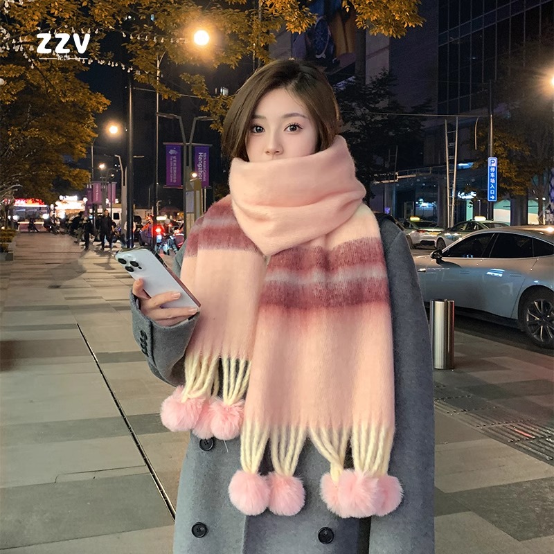 2025新款高级拼色马海毛围巾女秋冬季加厚保暖百搭兔毛球球围脖潮