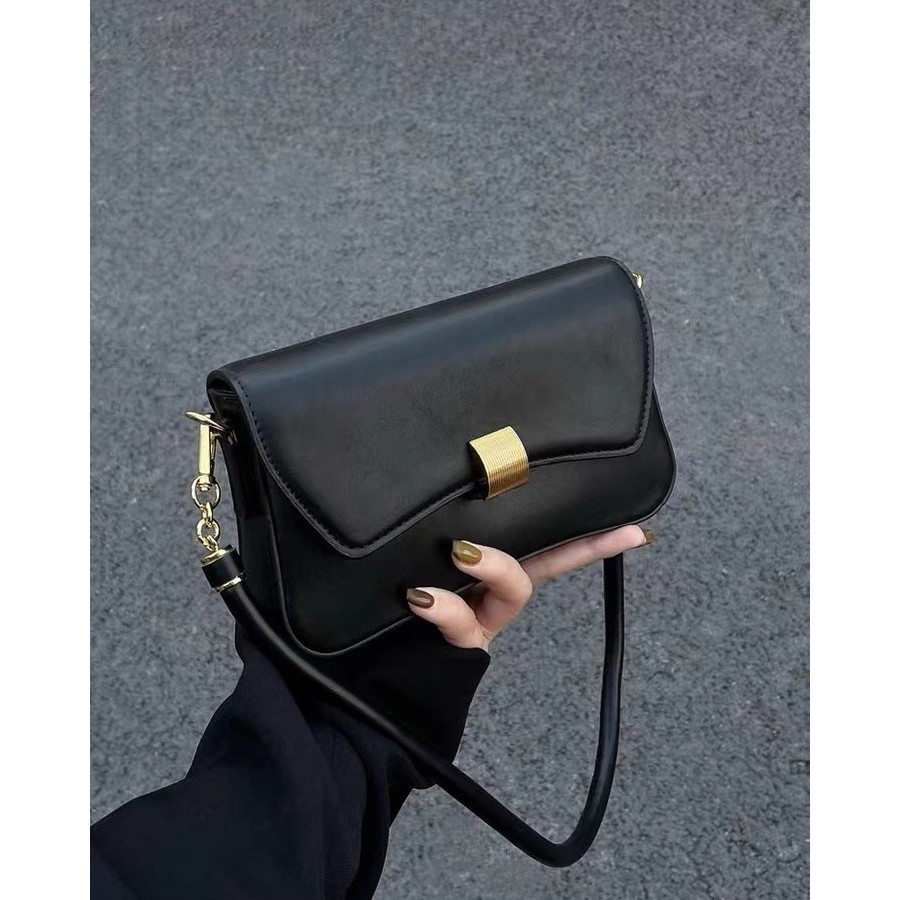 2025新款法式腋下包潮小众设计轻奢法棍包女高级感单肩斜挎手提包