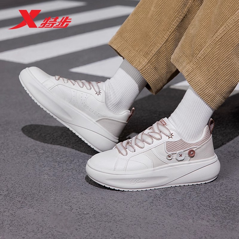 特步鲸鱼鞋丨板鞋女厚底增高时尚休闲鞋秋季新款女子运动鞋