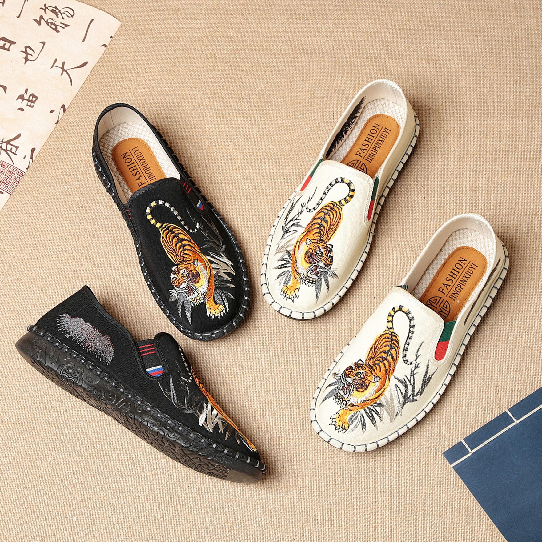 老北京布鞋男款2025国风布鞋刺绣透气布鞋软底防滑正宗布鞋男款