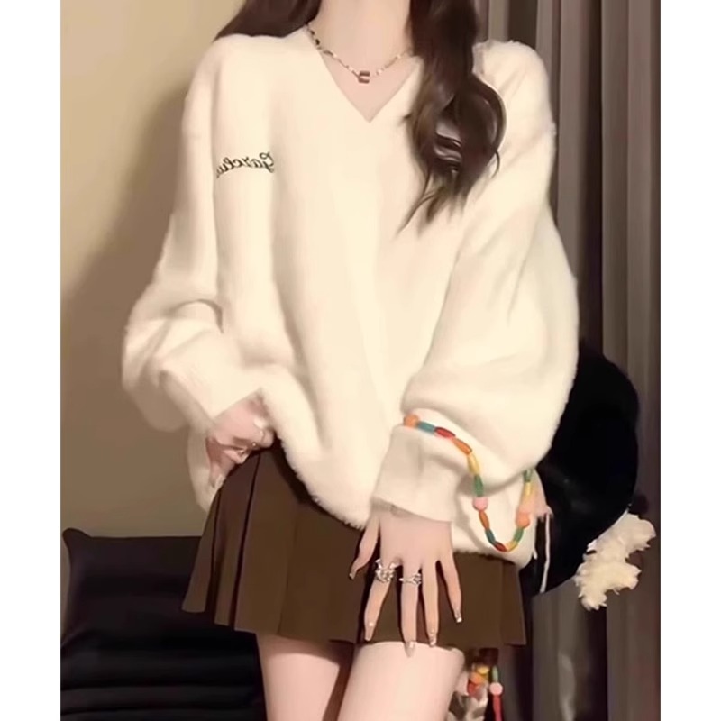奶fufu白色v领水貂绒毛衣女秋冬软糯宽松慵懒加厚毛针织衫上衣潮
