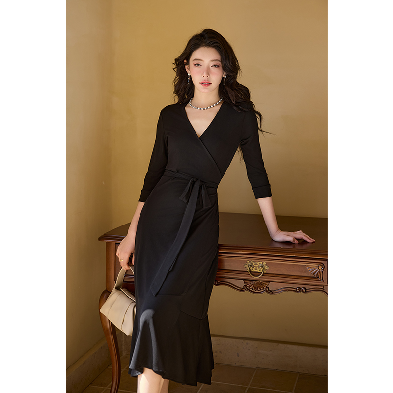 法国茵芝本INZB夏季新款赫本风连衣裙纯黑色鱼尾裙时尚优雅裹身裙