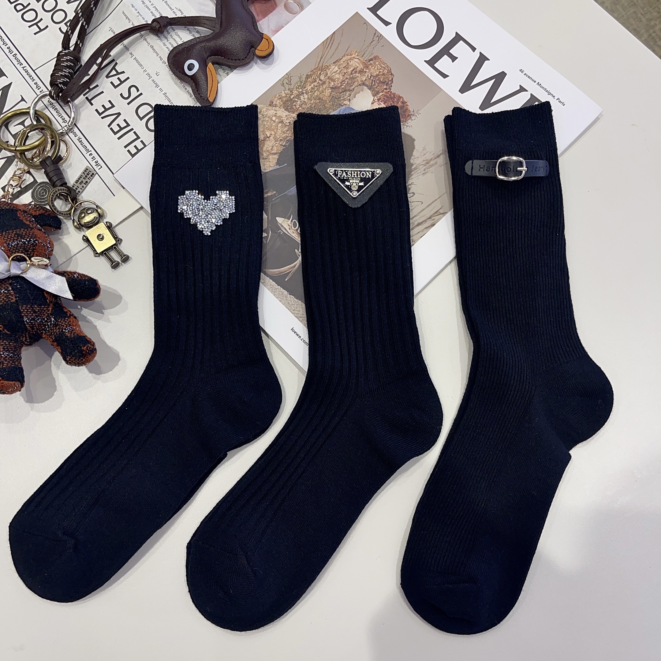女士秋冬新款黑色系双针饰品重工装饰高筒百搭潮流潮袜子