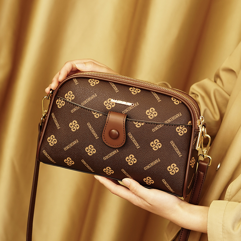 女士包包2025新款春夏轻奢小包时尚百搭气质女包大容量女士斜挎包