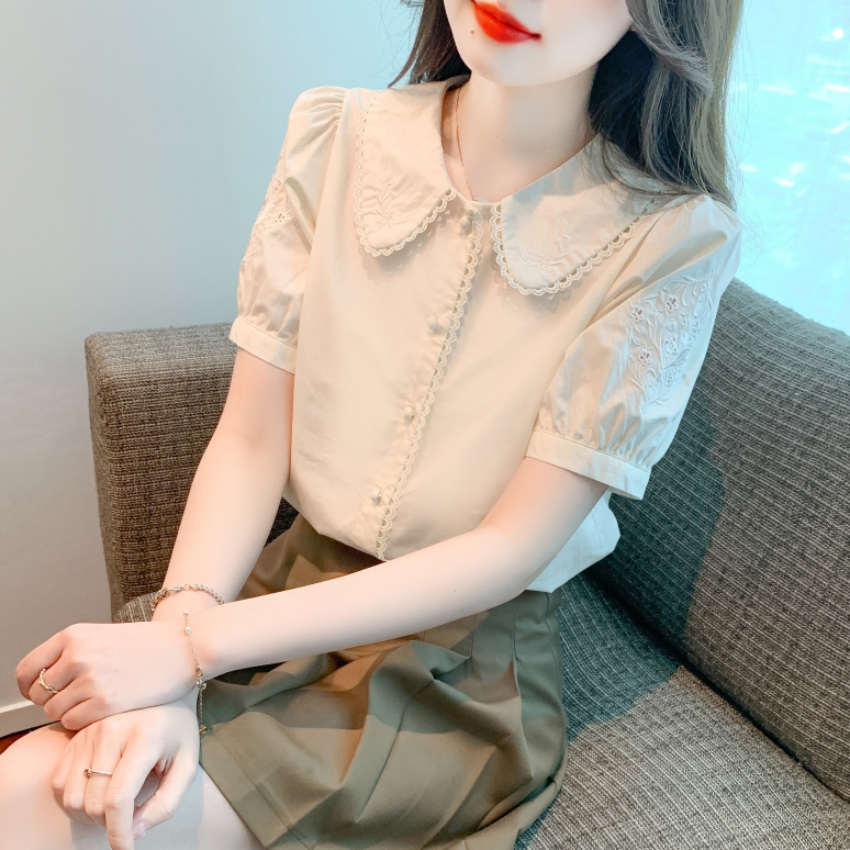 夏新款森系娃娃领泡泡短袖雪纺衬衫女士刺绣花边奶杏色短袖上衣