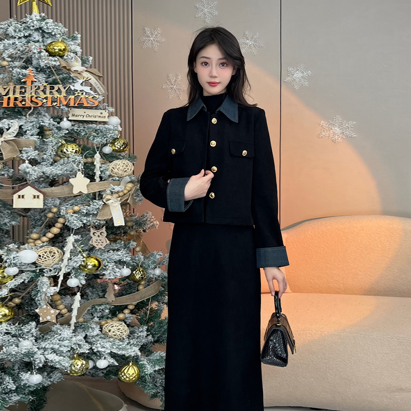 小香赫本风黑色连衣裙子女秋冬季2024新款小个子穿搭法式长裙套装