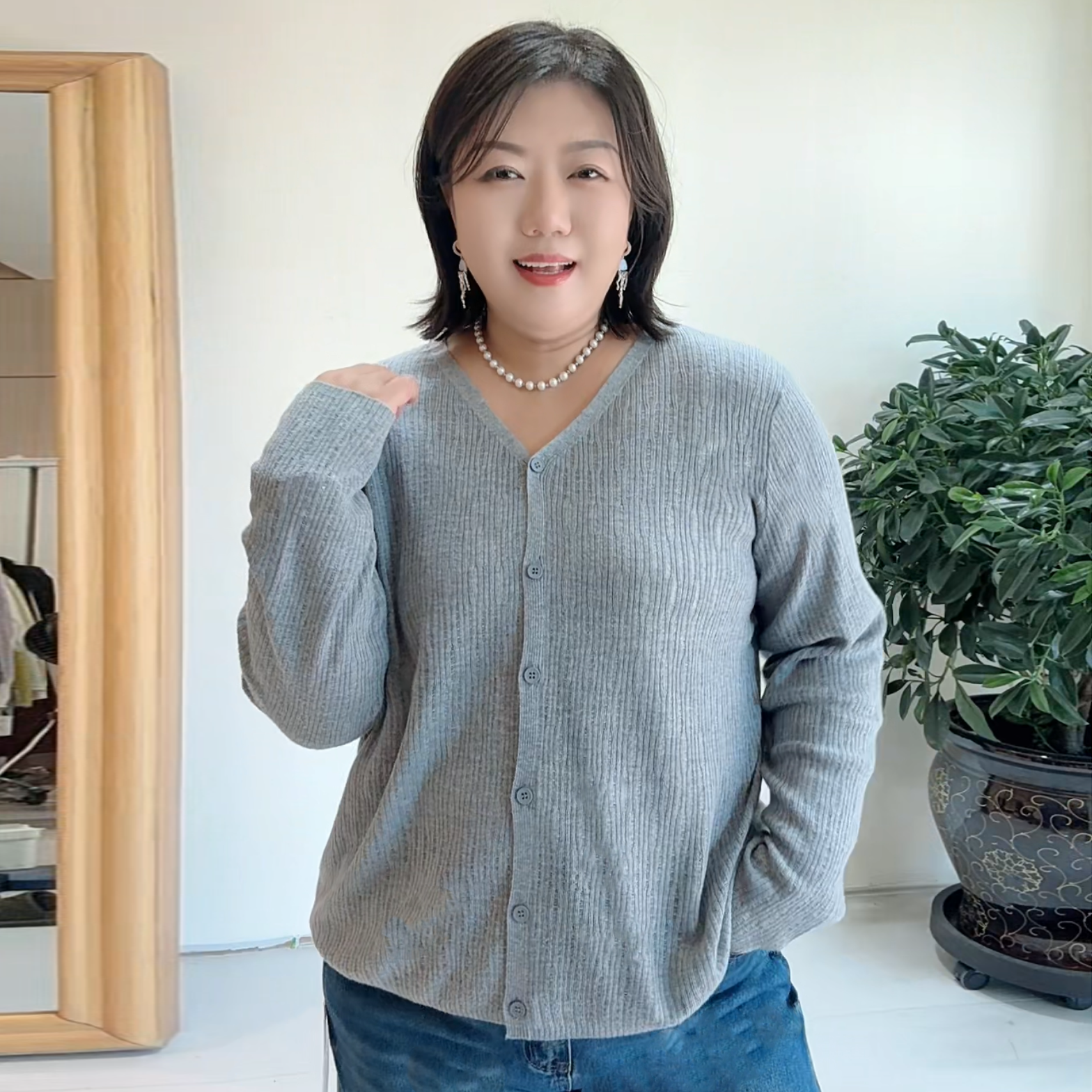渐变镂空开衫女大码弹力绵羊毛针织衫复古秋季显瘦休闲V领上衣G