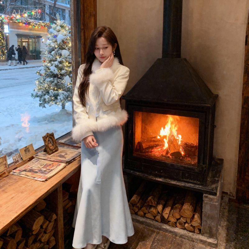 冬装搭配新中式套装半身裙女2025年新冬款蓝色高级感包臀鱼尾裙