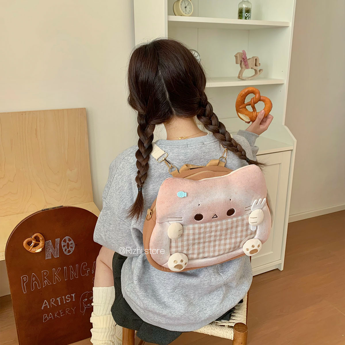 日稚商店新款面包双肩痛包推荐挎包双肩包可爱日常娃包百搭大容量