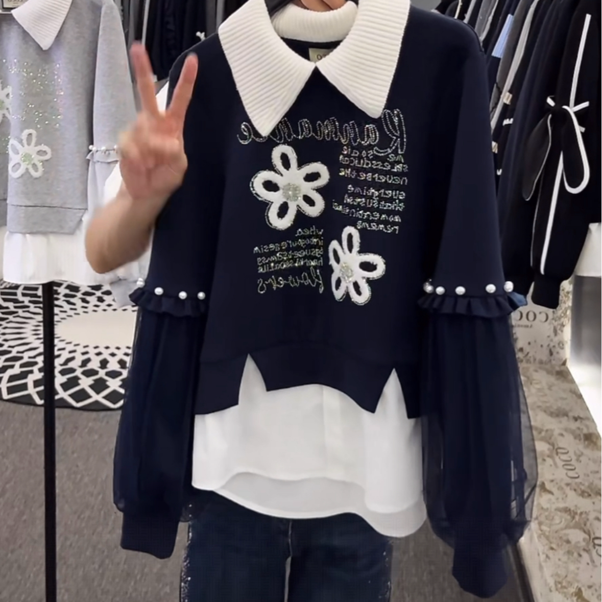 2025秋季时尚休闲设计高级感撞色重工花朵气质减龄显瘦长袖卫衣女