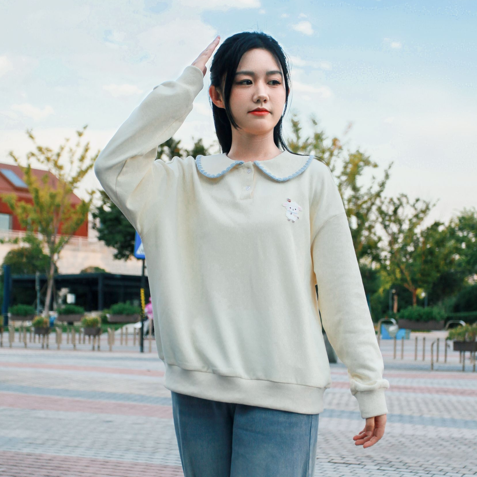 芙希鹿2025秋季新款青少女上衣宽松长袖娃娃领卫衣学生可爱学院风