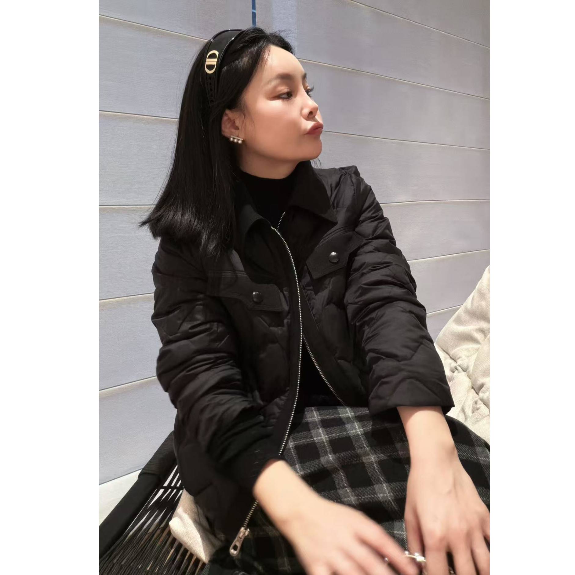 黑色小香风短款翻领鹅绒服【鹅绒填充63~72g】