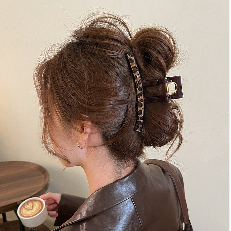 豹纹头发抓夹女2025新款发夹大号鲨鱼夹后脑勺盘发高级感头饰发卡