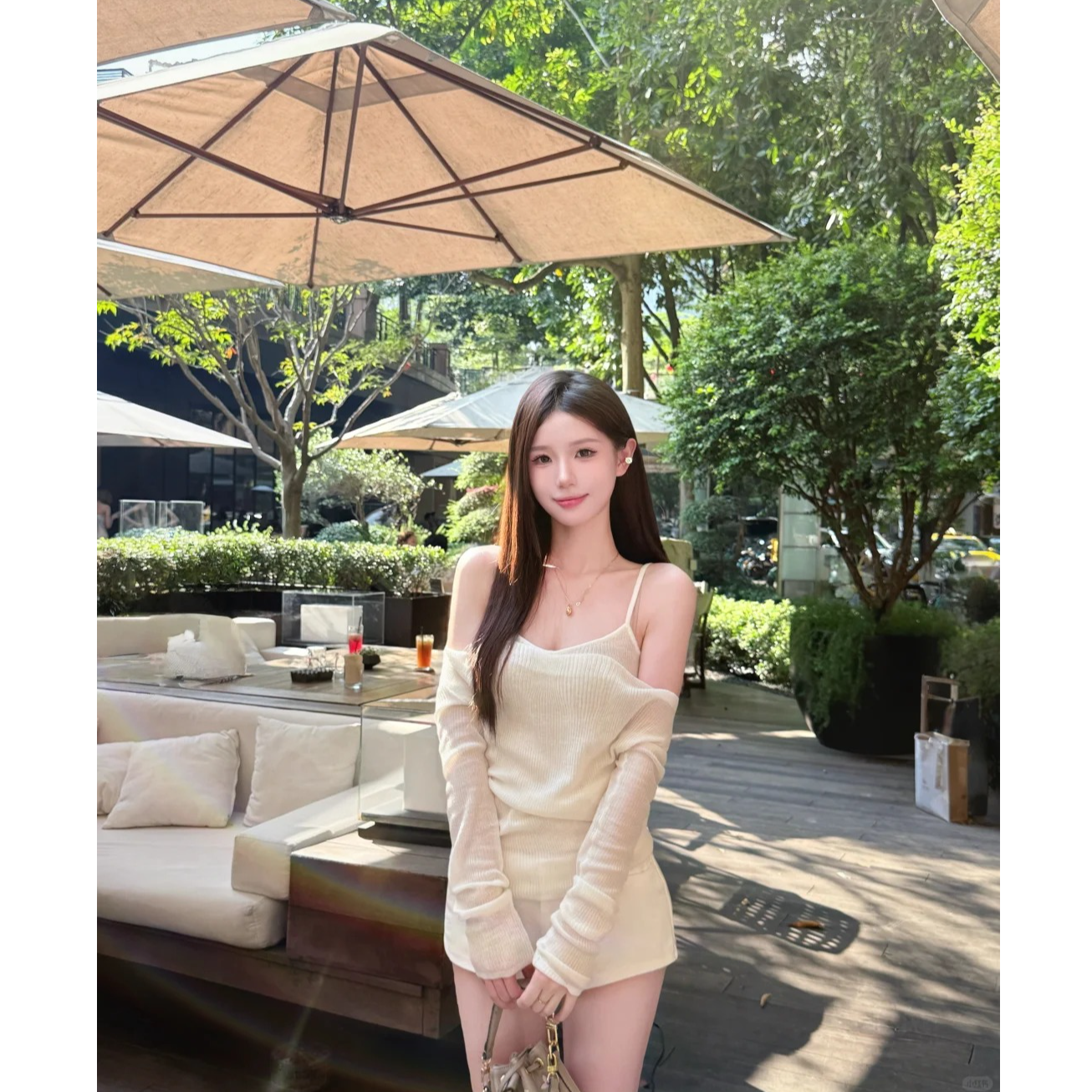 2025秋季新款纯欲风时尚一字肩针织衫上衣内搭吊带两件套女配短裤