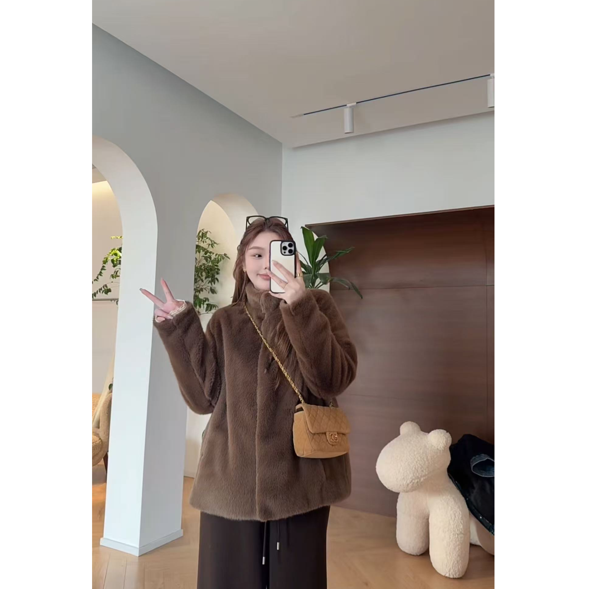 人造皮草 【瘦瘦】过年战袍-大码立领暗扣毛毛一体环保毛外套S02383