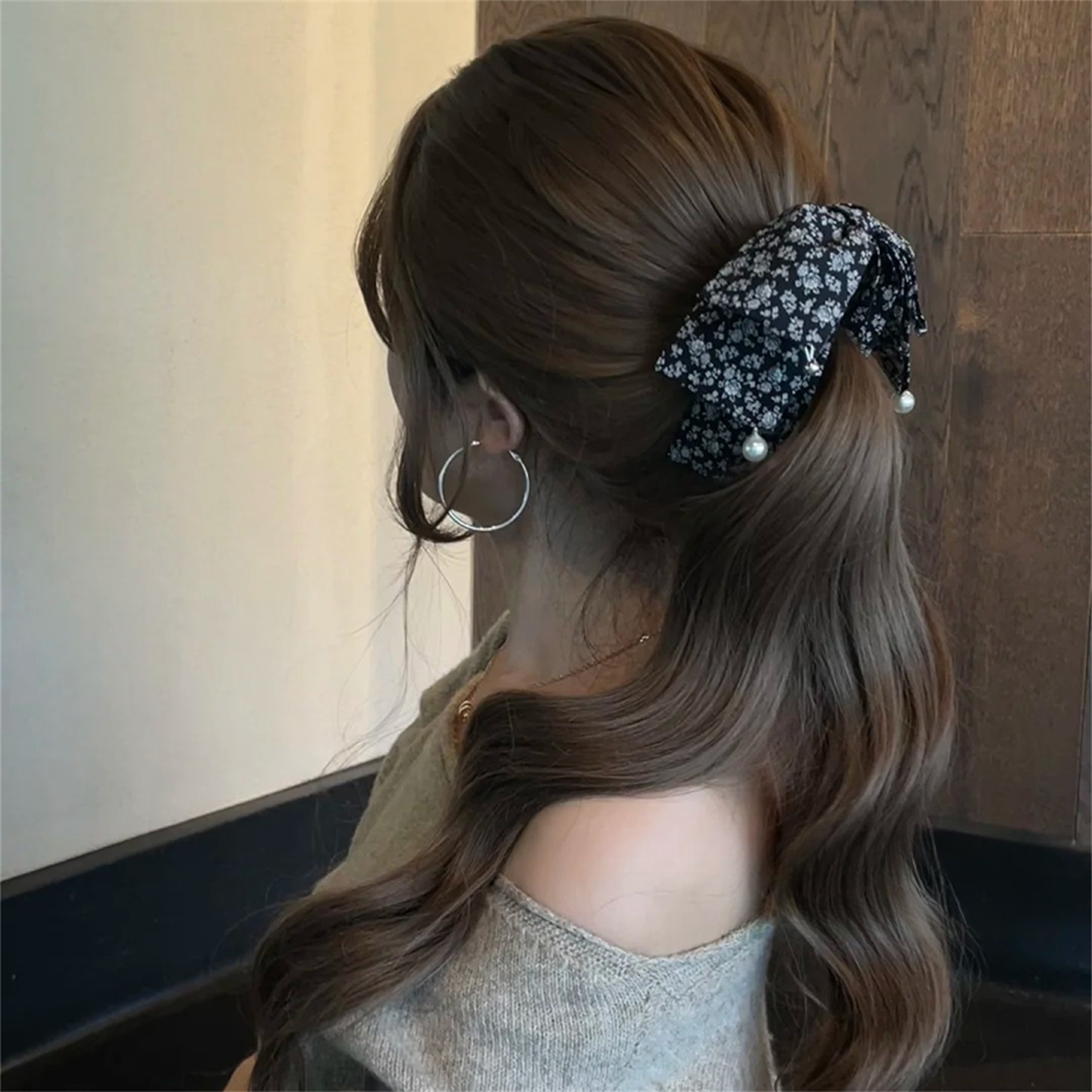 韩系秋冬新款碎花珍珠香蕉夹竖夹高级感发夹气质发饰头饰马尾夹女