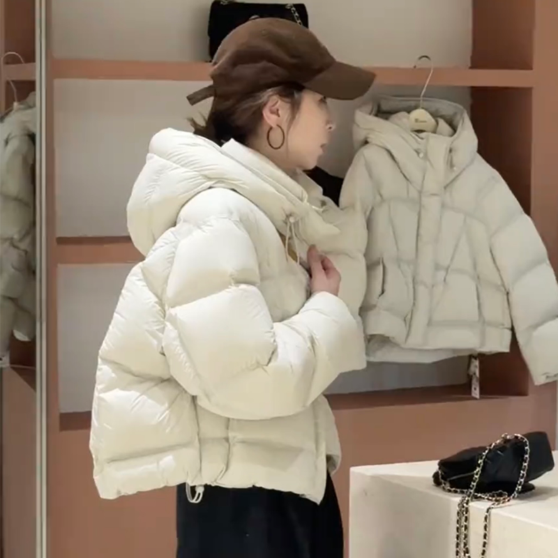 云朵泡芙休闲通勤羽绒服冬季新款短款小个子白鸭绒加厚面包服外套