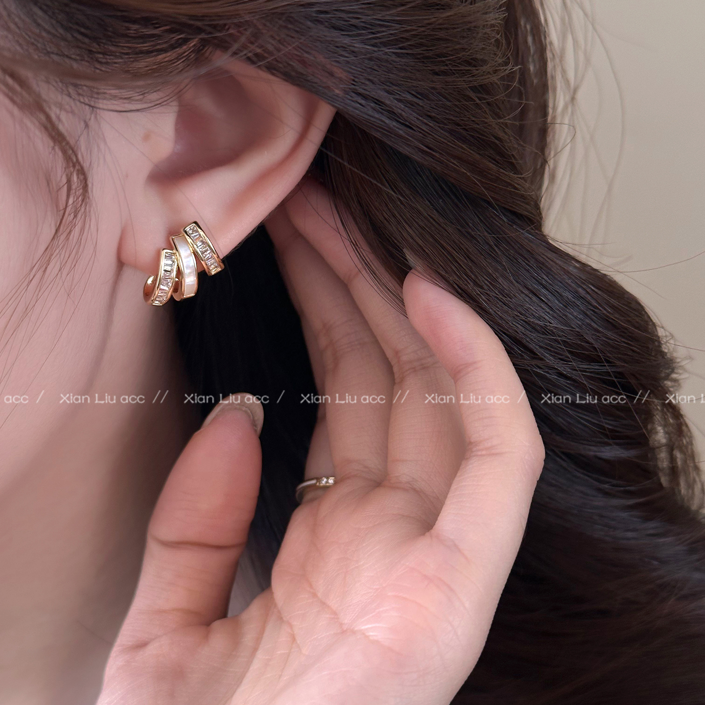 合金耳饰 贝壳锆石多层金属耳环温柔气质百搭小众高级感耳钉耳饰