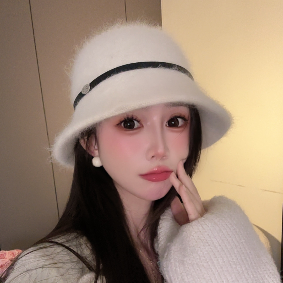 显脸小兔毛渔夫帽女秋冬季保暖大头围盆帽白色下雪氛围感水桶帽子