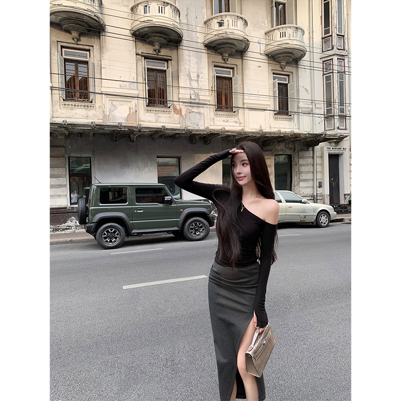 2025早秋穿搭小众炸街时尚减龄甜辣风斜肩t恤开叉半身裙两件女款