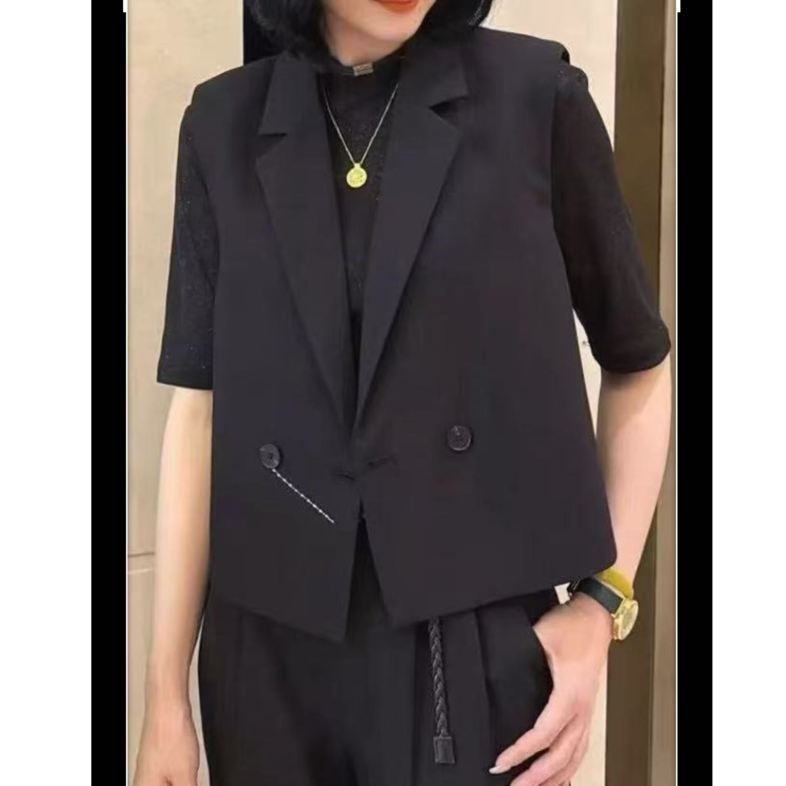 小施家南韩个性后扣设计气质高端马甲2561