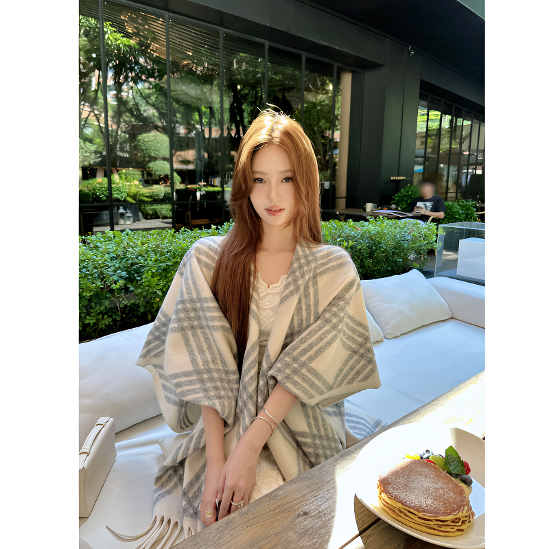 暮色伦敦 早秋慵懒感披肩女气质温柔风外搭配裙子格纹大围巾斗篷