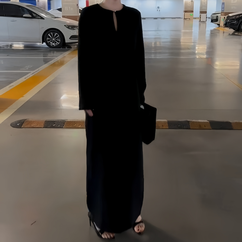 早秋法式极简风高级感连衣裙长袖圆领宽松显瘦设计感时尚风小黑裙