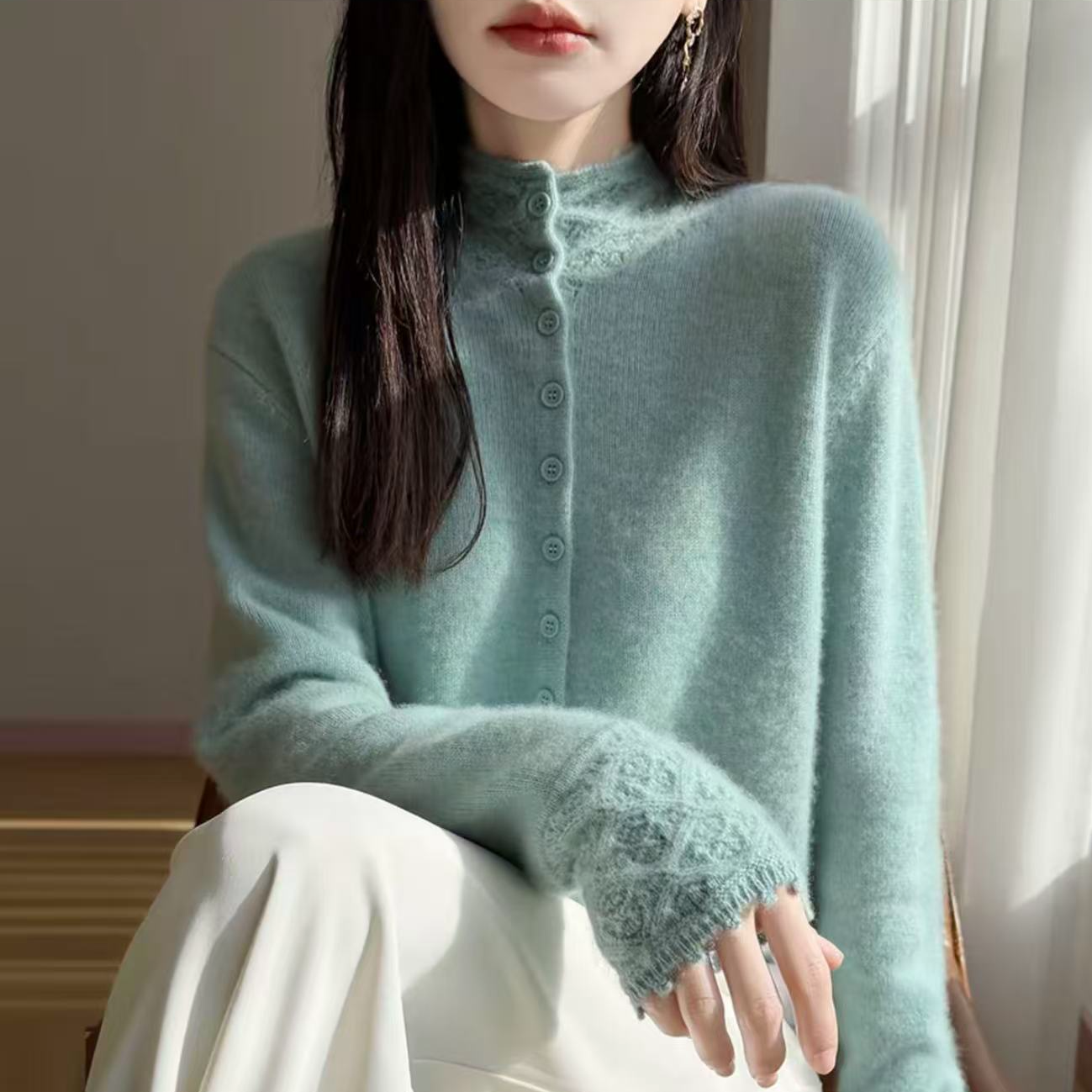 100%纯羊毛衫女秋冬新款半高领钩花花边袖针织衫女保暖毛衣外套