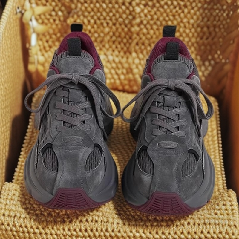 心芘网红潮流韩版女士鞋子2025老爹鞋时尚爆款软底百搭运动鞋子潮