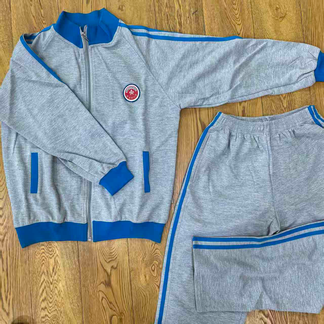 商丘校服（六中秋装）