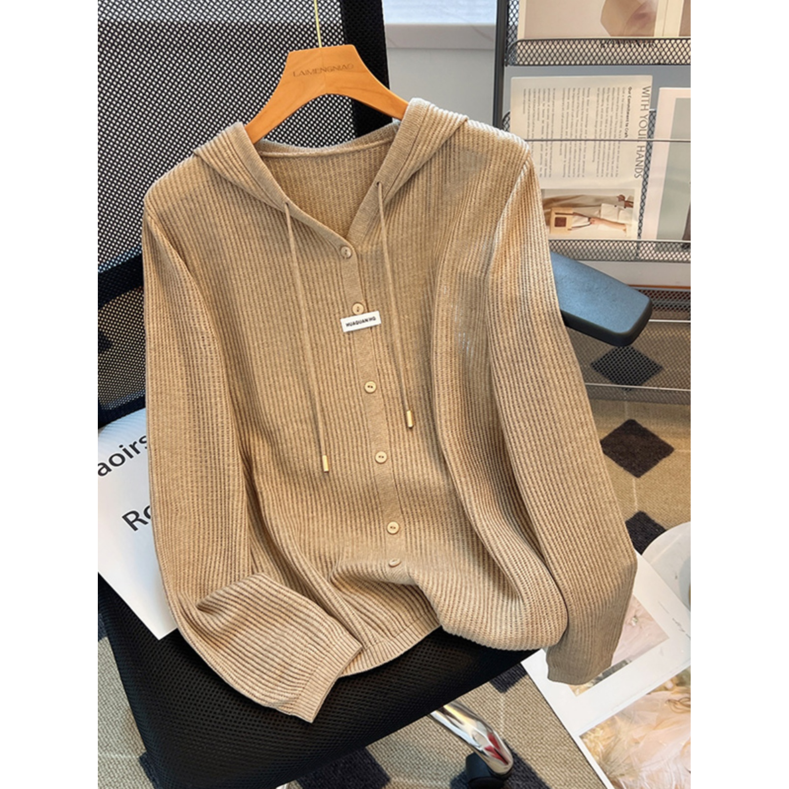 2025早秋韩系新款百搭卡其色宽松长袖V领女外穿帽衫针织衫上衣女